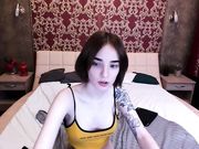 olivia_innocent Petite doll playing with clitoris