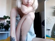 ellieun Beautiful teen girl shows a shaved hole_720p
