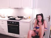 elaanna - Easy striptease in mom’s kitchen