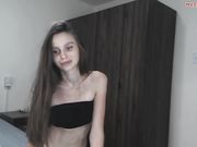 badi_lii Naked cam princess is played with sexy tits