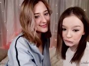 huntertiana Two young lesbians lick pussy in online vids