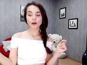 girl_of_yourdreams Beautiful teen sucks toy in chat vids