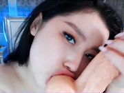 pretty_mi_mi Live chat with sucking toy