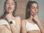angels_kiss two skinny american webcam girls