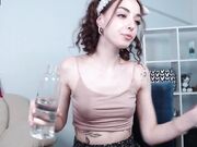 derla_meow female show with sexy teen