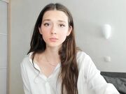 willa_williams Chaturbate "baby face" model in online